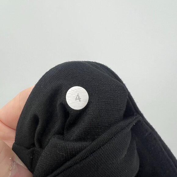 Lululemon Groove Shorts in Black Women's Size 4 - Picture 4 of 4